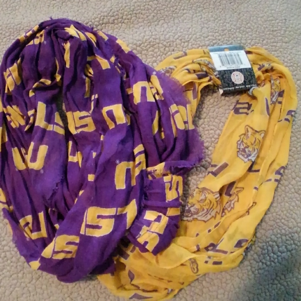 Lot-Lsu infinity scarf